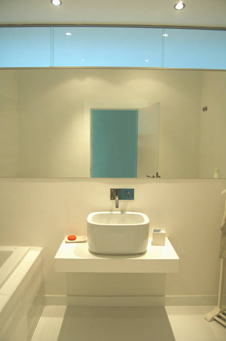 Renovação de apartamento na Junqueira, Borges de Macedo, Arquitectura. Borges de Macedo, Arquitectura. Casas de banho modernas