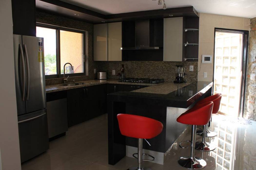 Casa en Bugambilias, Bisma Bienes Raices Bisma Bienes Raices Kitchen Bench tops