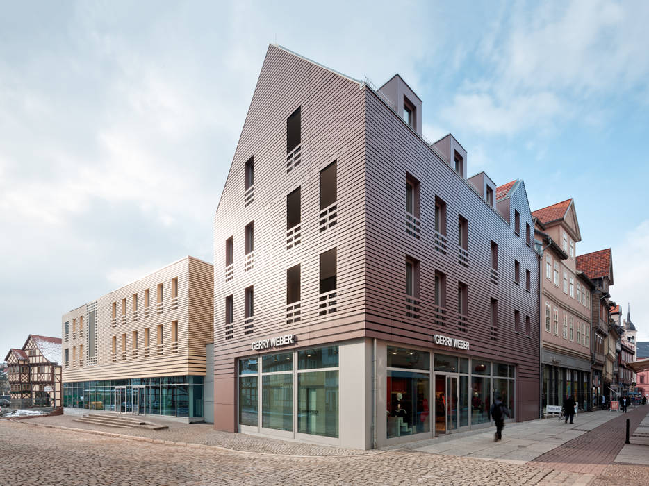 Neubau Wohn- und Geschäftshaus Steinbrücke, arc architekturconzept GmbH arc architekturconzept GmbH Будинки