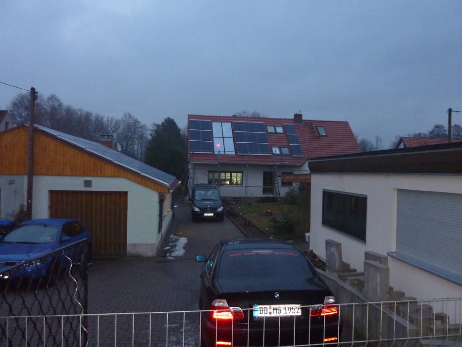 Photovoltaik - Strom von der Sonne, Solarsysteme Sachsen GmbH: modern von Solarsysteme Sachsen GmbH,Modern