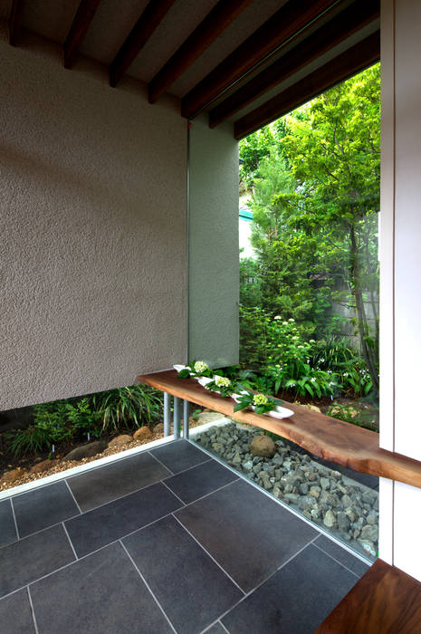 神木本町の家, 向山建築設計事務所 向山建築設計事務所 Modern Walls and Floors