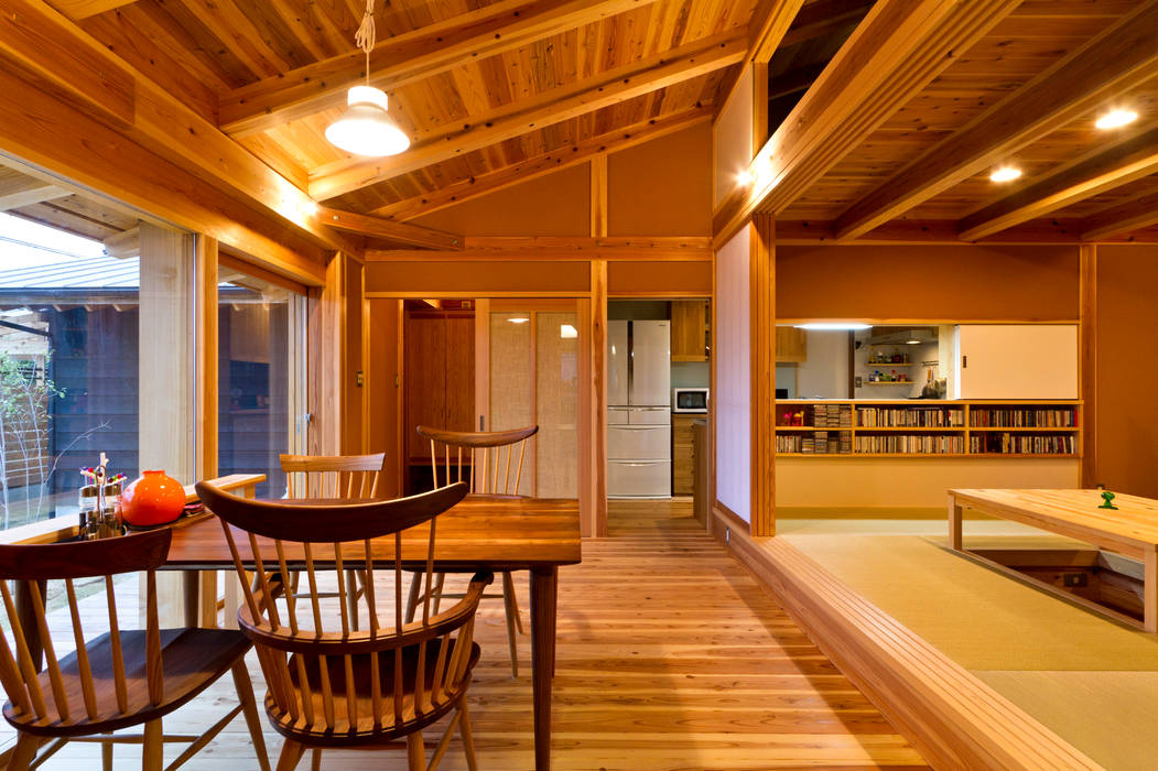 南鹿島のいえ, shu建築設計事務所 shu建築設計事務所 Modern Dining Room Wood Wood effect