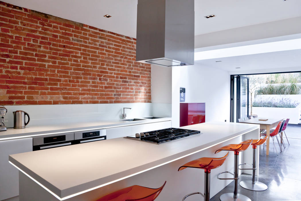 Colchester Kitchen, Rousseau Design Ltd Rousseau Design Ltd Кухня в стиле модерн