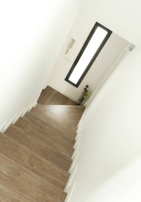 Antes de Casa de VV, en La Cañada, acertus acertus Modern corridor, hallway & stairs