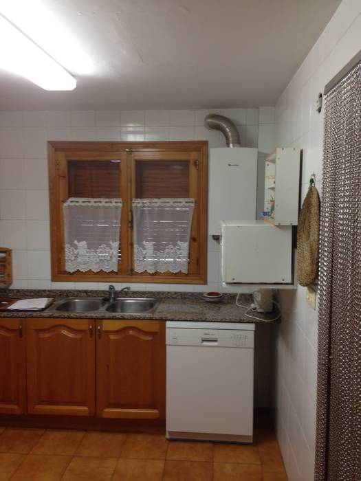 Antes de Casa de VV, en La Cañada, acertus acertus Dapur Modern