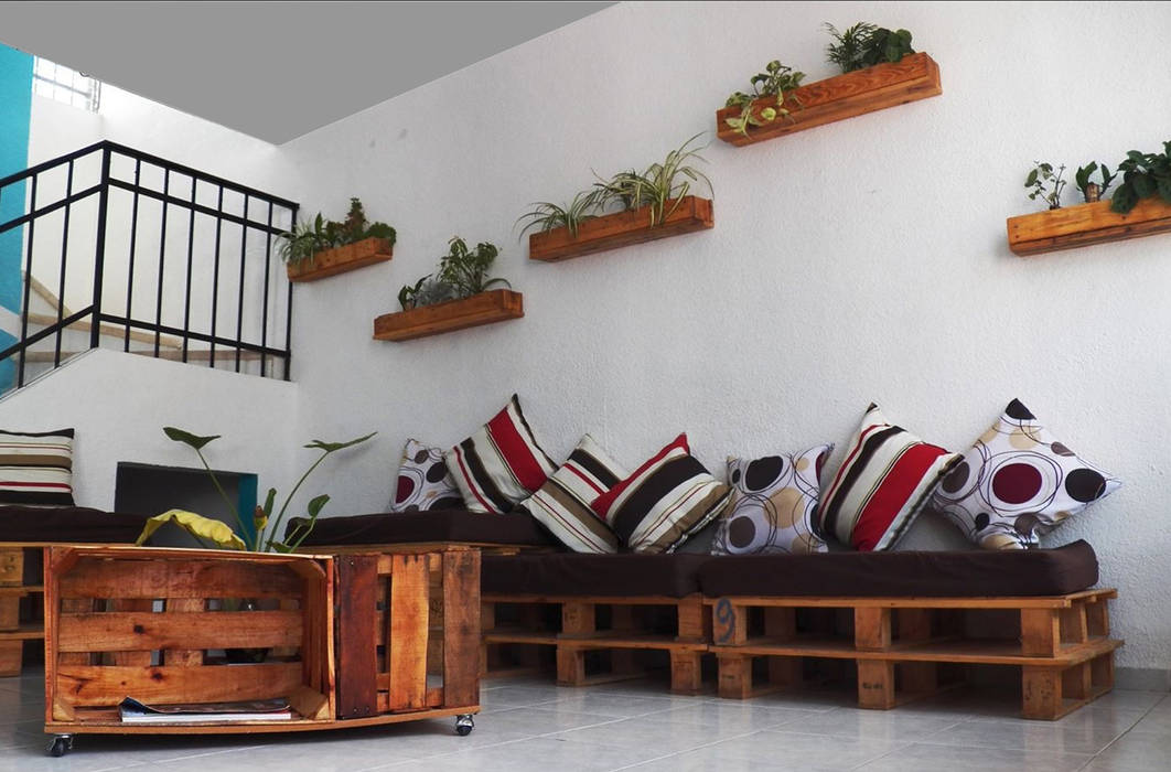 ARQUITECTURA SOBRECICLADA, Punto Libre Arquitectura Punto Libre Arquitectura Living room Sofas & armchairs