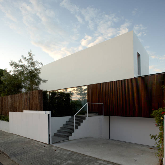 Vivienda en Cabrera de Mar, Marcelo Ranzini - Arquitectura Marcelo Ranzini - Arquitectura Casas modernas: Ideas, imágenes y decoración