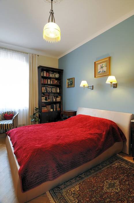 W krakowskiej kamienicy - mieszkanie w klasycznym stylu , ARTEMA PRACOWANIA ARCHITEKTURY WNĘTRZ ARTEMA PRACOWANIA ARCHITEKTURY WNĘTRZ Classic style bedroom