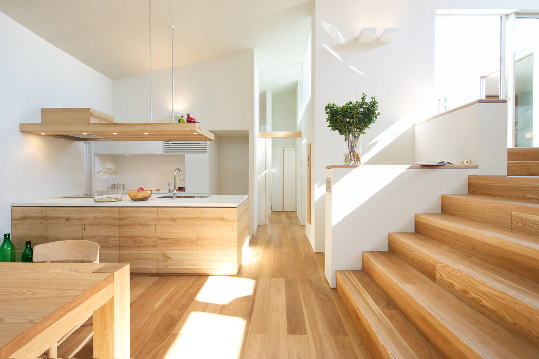 House in Kitaichinosawa, Mimasis Design／ミメイシス デザイン Mimasis Design／ミメイシス デザイン Cocinas de estilo moderno Madera Acabado en madera Mesadas de cocina