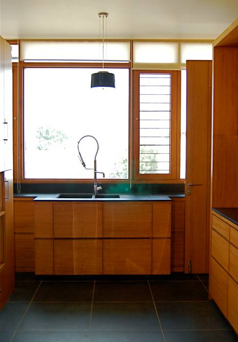 K HOUSE, KIRON CHEERLA ARCHITECTURE KIRON CHEERLA ARCHITECTURE Asian style kitchen Plywood Cabinetry,Property,Tap,Building,Window,Furniture,Countertop,Plumbing fixture,Sink,Fixture