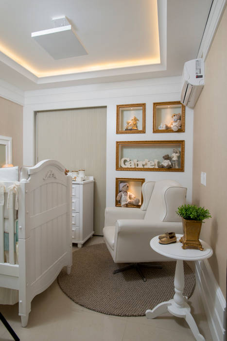 Quarto de bebê EL ARQUITETURA E INTERIORES Quarto infantil moderno Mobiliário,Plantar,Branco,Madeira,Conforto,Design de interiores,Iluminação,Armários,Arquitetura,Pisos