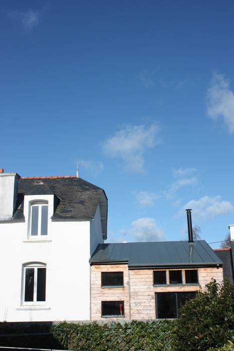 Réhabilitation et extension d’une ancienne maison de pêcheur des années 1930, atelierfrancoisberthe atelierfrancoisberthe Maisons classiques