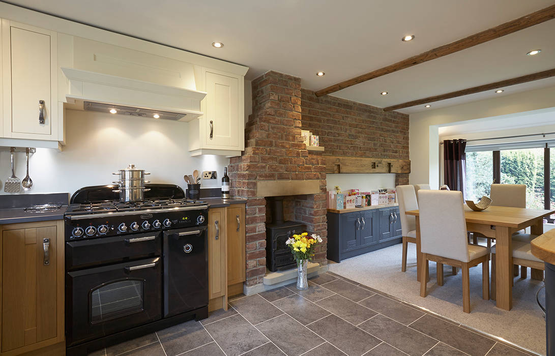 Traditional Kitchen in Bradford at Tong Village, Twenty 5 Design Twenty 5 Design Cocinas de estilo clásico