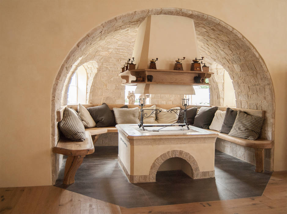 Villa Rustica: L’ultimo progetto RI-NOVO che ti fa innamorare , RI-NOVO RI-NOVO Living room Wood Wood effect Fireplaces & accessories