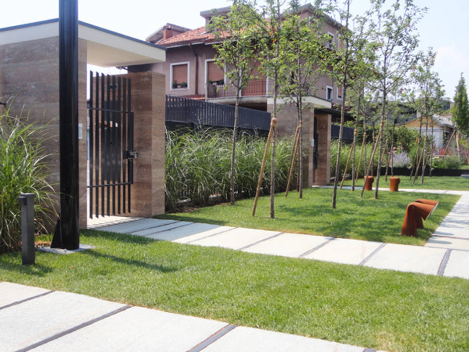 Giardino di villa privata - Telgate (Bg) - anno 2014-2015, matiteverdi matiteverdi Giardino moderno