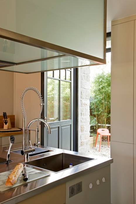 Inox work plan Frédéric TABARY Eclectic style kitchen Iron/Steel Sinks & taps