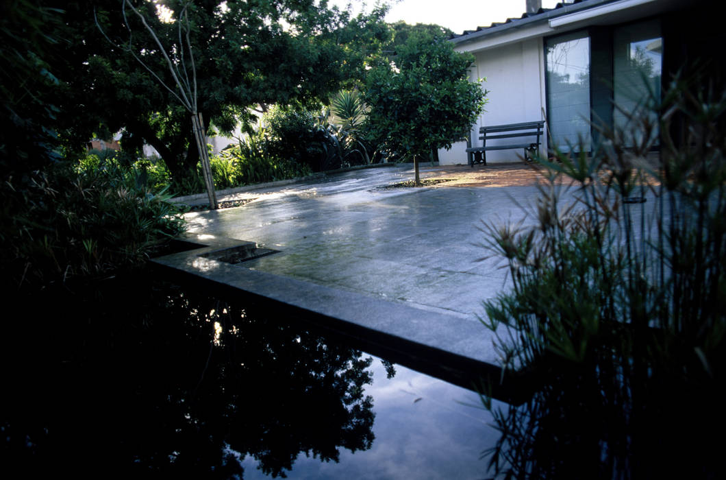 Casa Bustorff Jardins mediterrânicos por Ceregeiro-Arquitectura Paisagista Mediterrânico