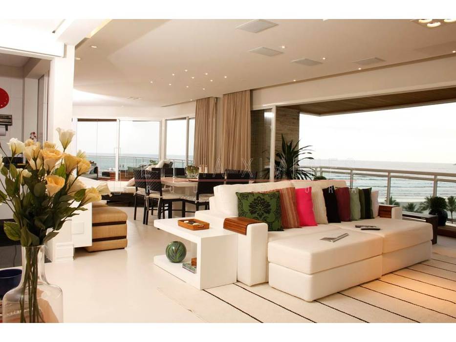 LX Arquitetura Modern living room White
