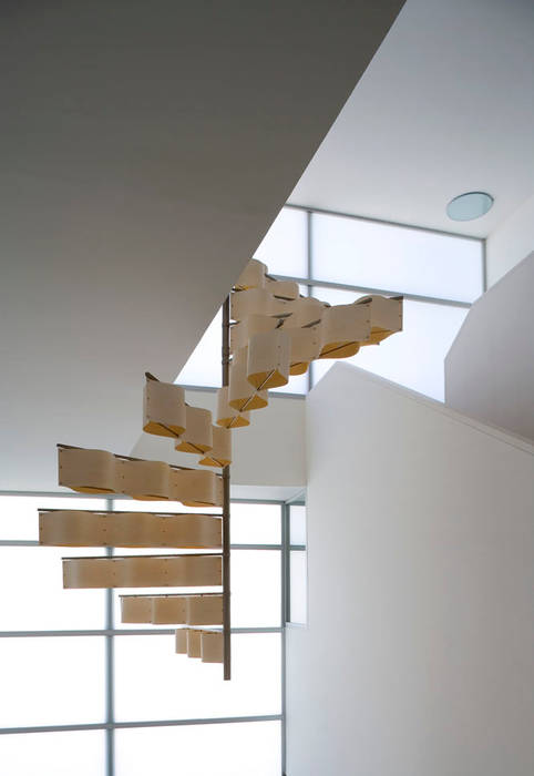 Sede de la empresa Tuc Tuc. Escalera Ignacio Quemada Arquitectos Pasillos, vestíbulos y escaleras de estilo minimalista