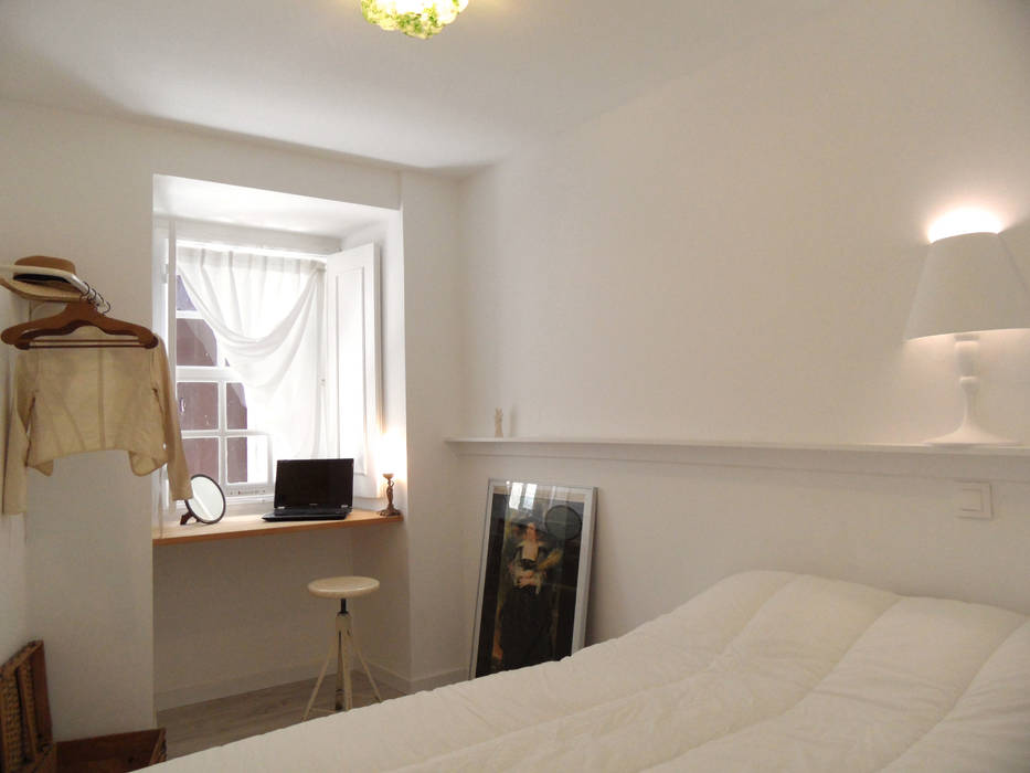 Mediterranean style bedroom by BL Design Arquitectura e Interiores Mediterranean