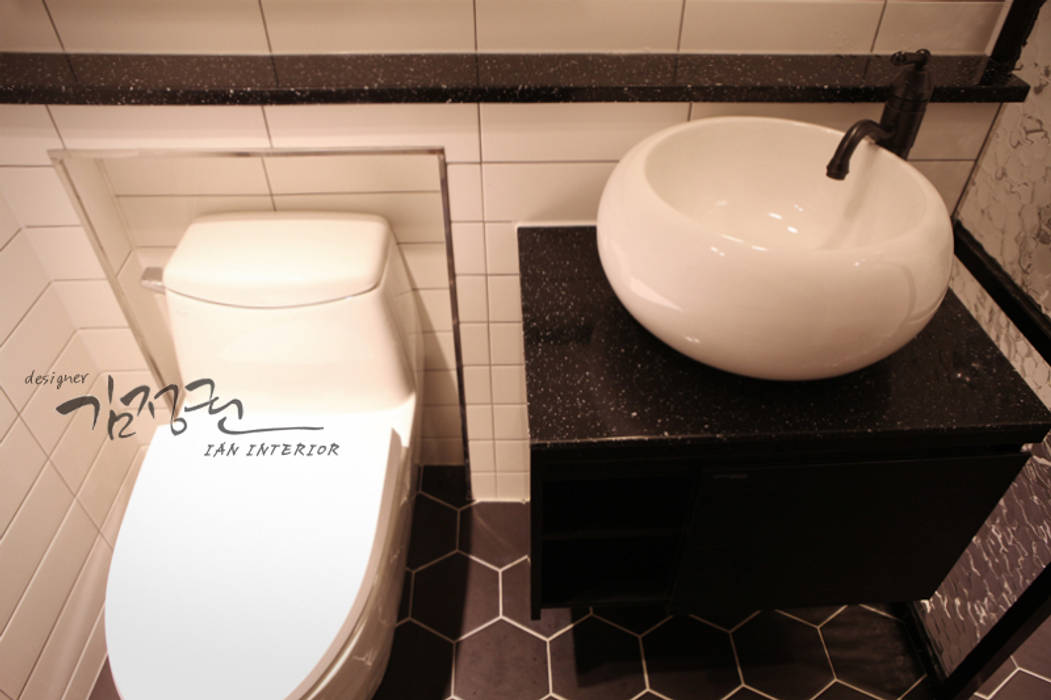 한빛 아파트, 김정권디자이너 김정권디자이너 Salle de bain moderne Fourrure Blanc
