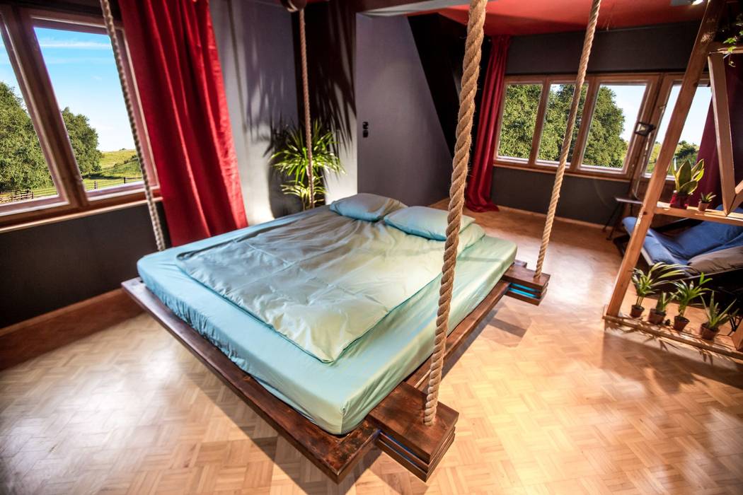 Wiszące łóżko Imperial Couch, Hanging beds Hanging beds Habitaciones de estilo minimalista Camas y cabeceros