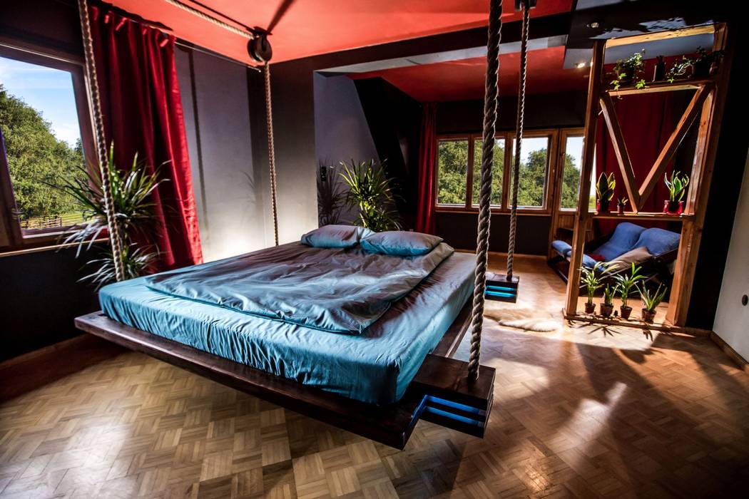 Wiszące łóżko Imperial Couch, Hanging beds Hanging beds Cuartos de estilo minimalista Camas y cabeceras