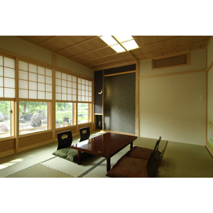 Y-SALON, 関建築設計室 / SEKI ARCHITECTURE & DESIGN ROOM 関建築設計室 / SEKI ARCHITECTURE & DESIGN ROOM Rustic style media room