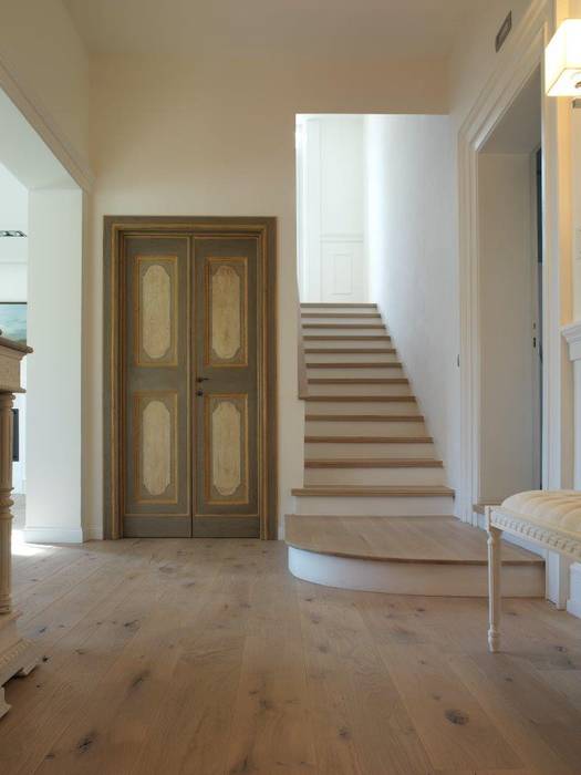 ​GIʎNT® European Oak Natura Whitened Ciambella Legnami Srl Classic walls & floors Wood Wood effect