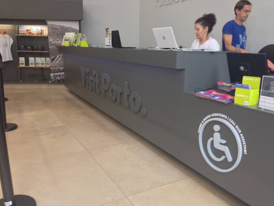 Posto de Turismo do Porto, Q'riaideias Q'riaideias Commercial spaces Offices & stores