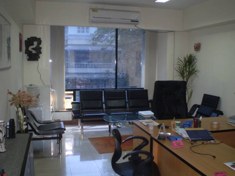 Private office of a Japanese client, Pune , DS DESIGN STUDIO DS DESIGN STUDIO Powierzchnie handlowe Przestrzenie biurowe i magazynowe