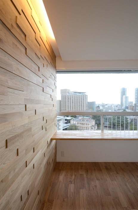 Apartment K, ディンプル建築設計事務所 ディンプル建築設計事務所 Modern living room Solid Wood Multicolored