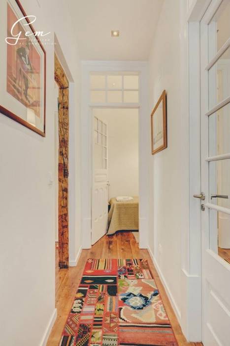 Rustic style corridor, hallway & stairs by Obrasdecor Rustic