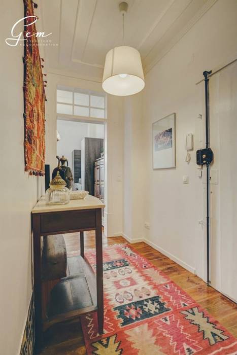 Rustic style corridor, hallway & stairs by Obrasdecor Rustic