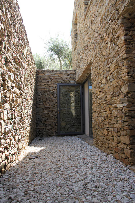 Casa Aldeia de Baixo - Alto Douro Vinhateiro, Germano de Castro Pinheiro, Lda Germano de Castro Pinheiro, Lda Patios & Decks Stone