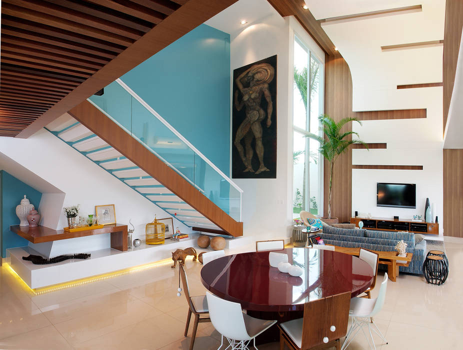 Casa Knittel, 360arquitetura 360arquitetura ミニマルスタイルの 玄関&廊下&階段
