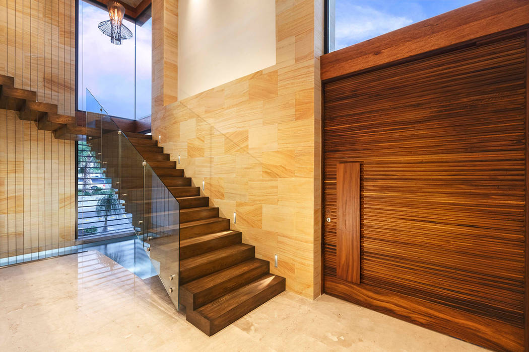 CASA CAR, Imativa Arquitectos Imativa Arquitectos Modern corridor, hallway & stairs