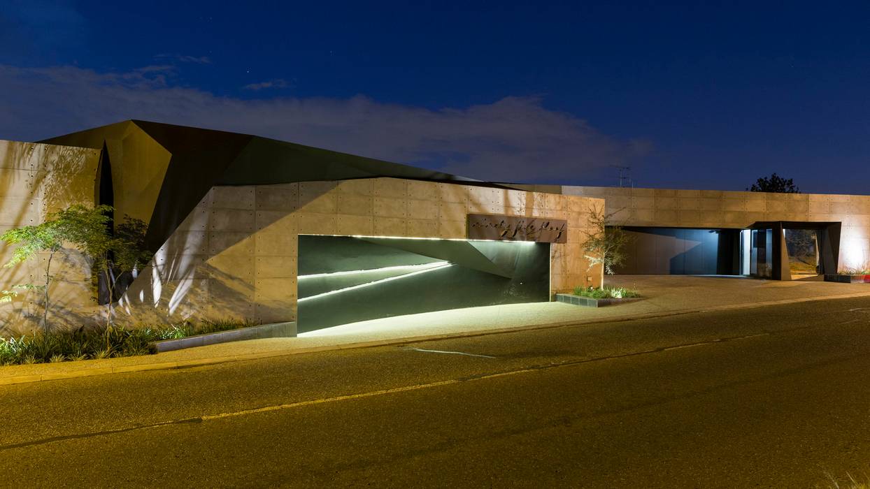 House in Kloof Road , Nico Van Der Meulen Architects Nico Van Der Meulen Architects Rumah Modern