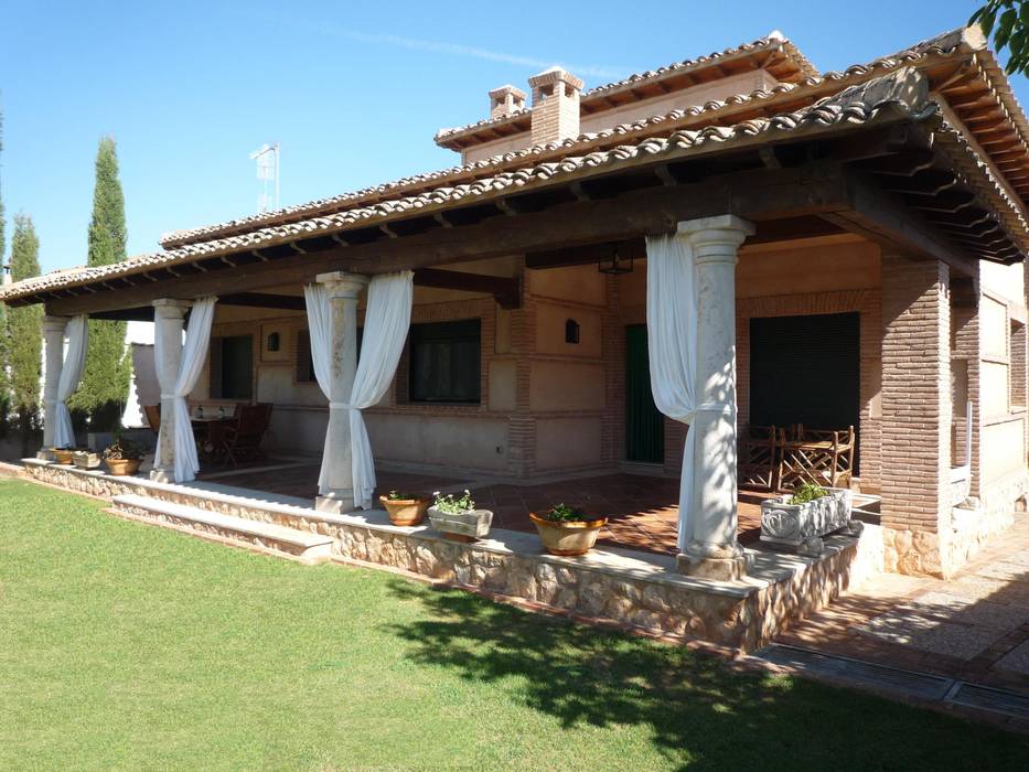 VIVIENDA RURAL, CARLOS TRIGO GARCIA CARLOS TRIGO GARCIA Country style houses