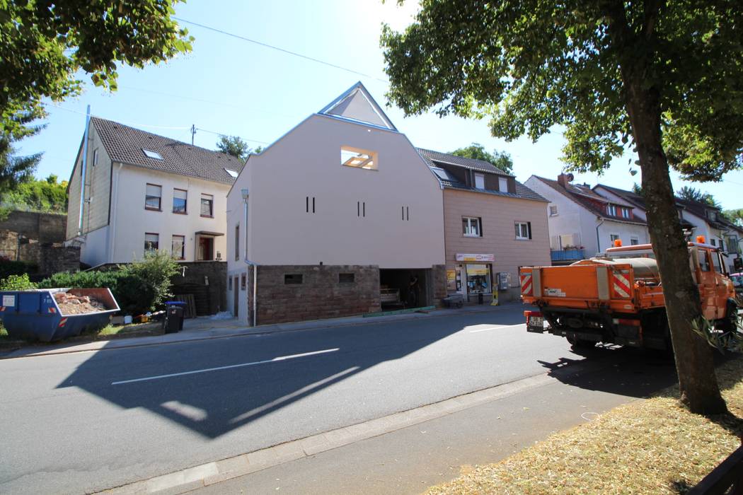 Scheunen Terrasse, erdudatz erdudatz Eklektyczny balkon, taras i weranda