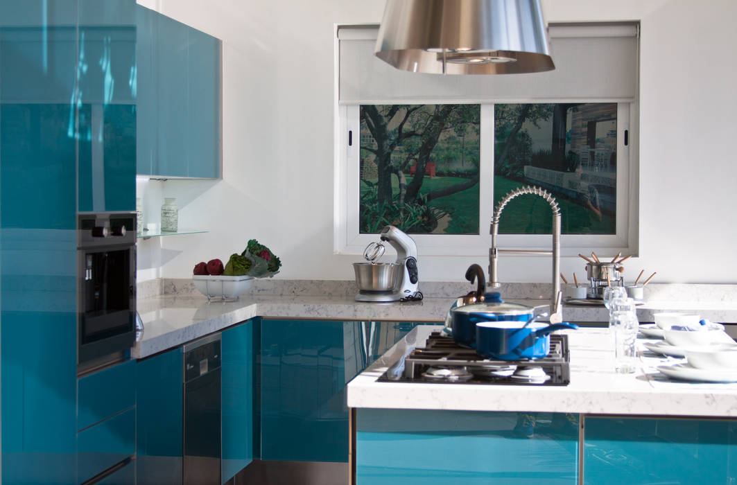 Showroom, Avianda Kitchen Design Avianda Kitchen Design Moderne Küchen Glas Blau