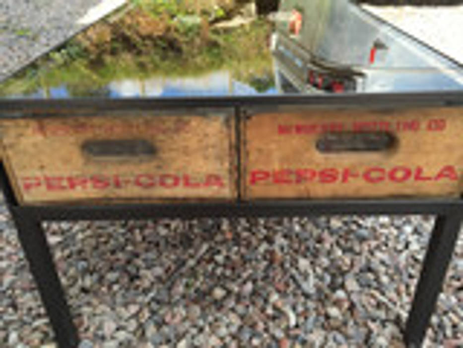 PEPSI COLA CRATE TABLE Rust and The Wolf Living room Side tables & trays