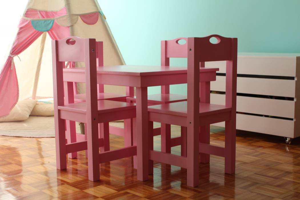 Mesa y Sillas Classica Caio Espacios Infantiles Dormitorios infantiles clásicos Escritorios y sillas