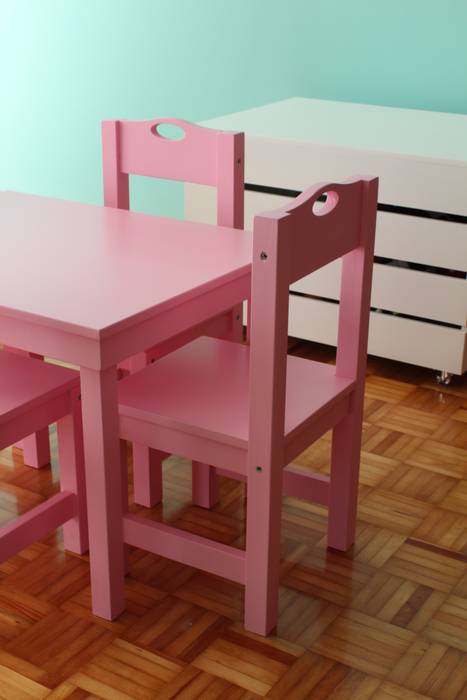 Mesitas y Sillitas Classica, Caio Espacios Infantiles Caio Espacios Infantiles Nursery/kid’s room Desks & chairs