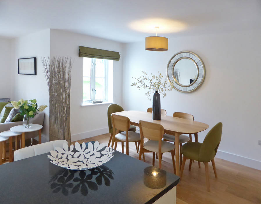 Church Mews, Hartland, Devon homify Modern dining room