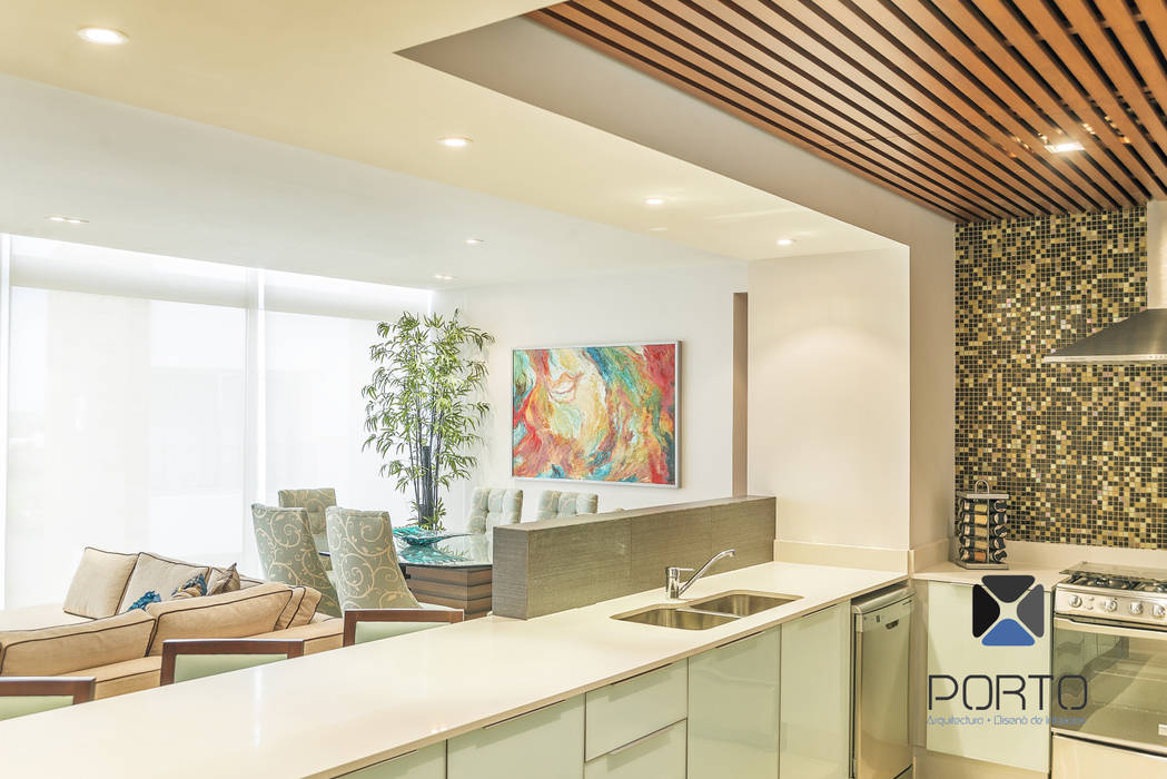 Proyecto "Penthouse Yucatan Country Club”, PORTO Arquitectura + Diseño de Interiores PORTO Arquitectura + Diseño de Interiores مطبخ