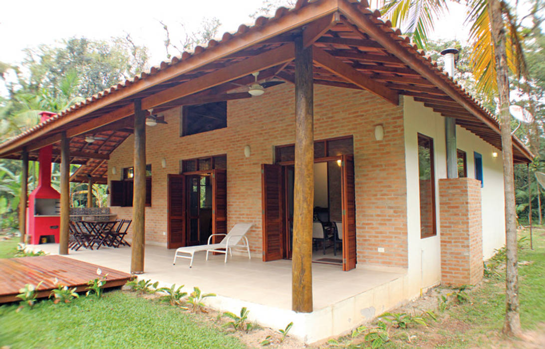 Casa Rústica e Colonial, RAC ARQUITETURA RAC ARQUITETURA Colonial style balcony, porch & terrace