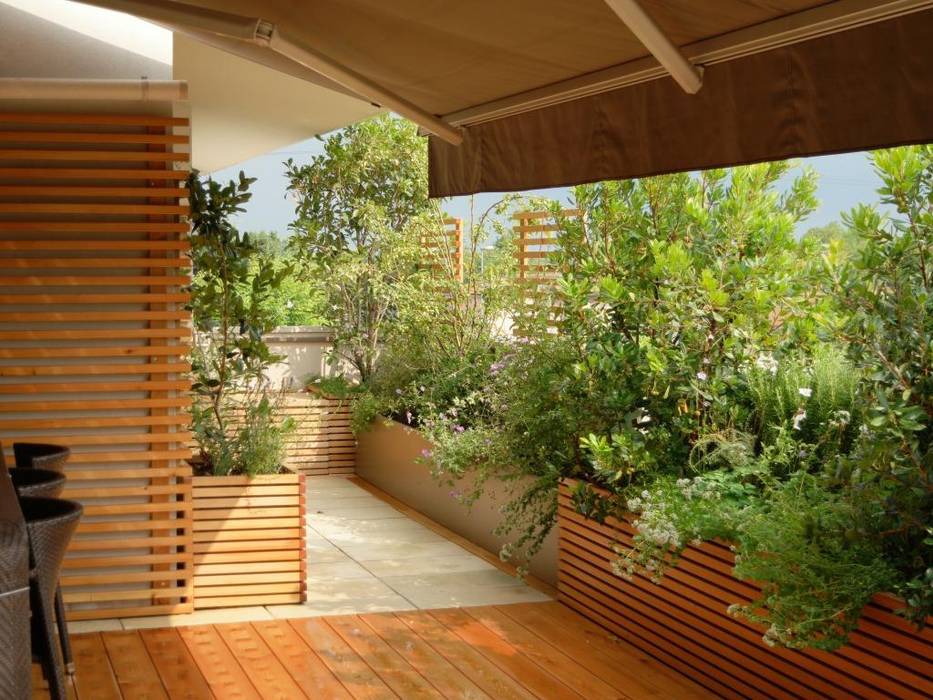 Terrazze, Paola Thiella Paola Thiella Modern balcony, veranda & terrace