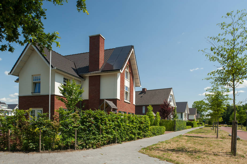 nieuwbouw woningen, Raymond Horstman Architecten BNA Raymond Horstman Architecten BNA Casas de estilo clásico