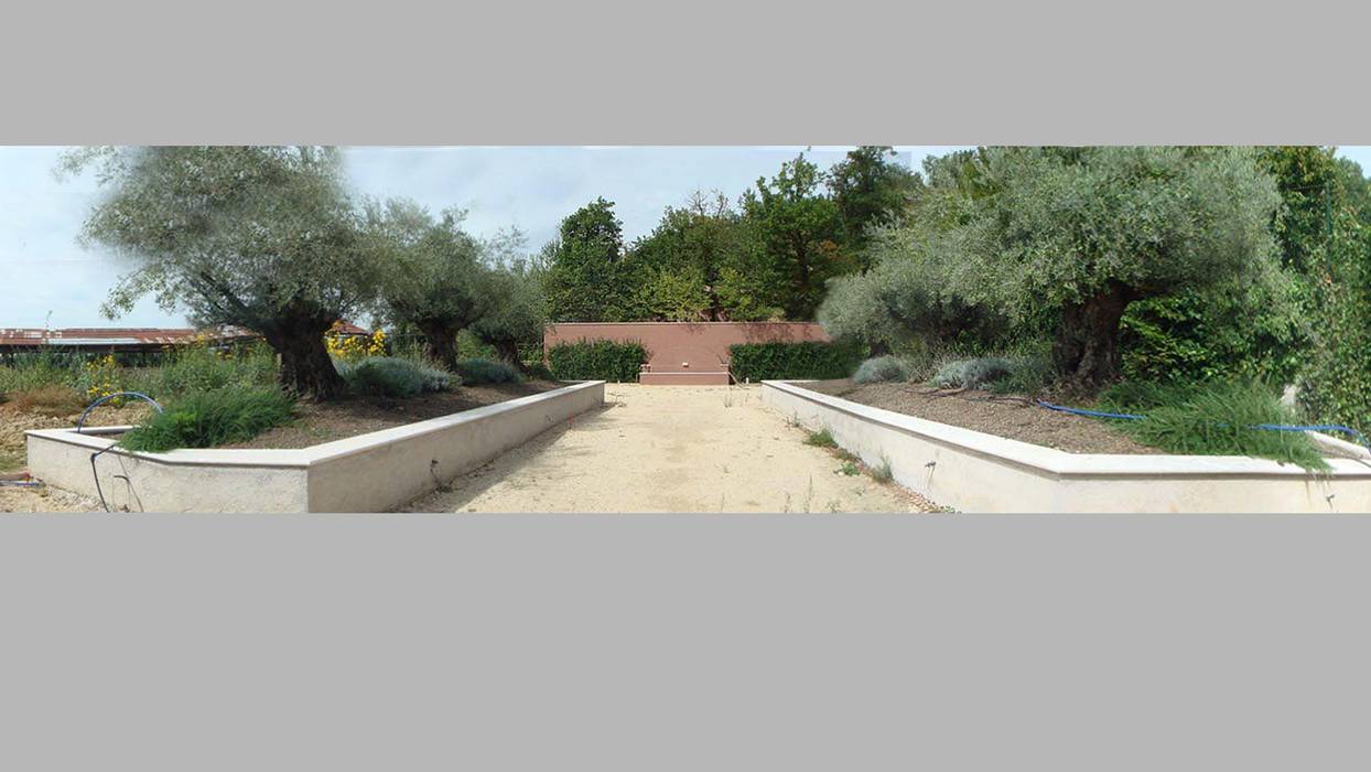 GIARDINO ADDOMESTICATO, Anna Paghera s.r.l. - Green Design Anna Paghera s.r.l. - Green Design Mediterranean style garden